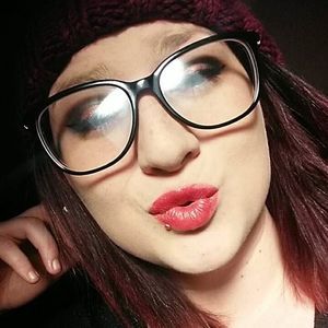 Meet your Posher, Natasha